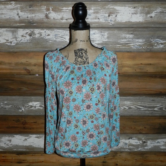 American Rag Tops - 🌻3/$15*NWOT* American Rag Retro Floral Top
